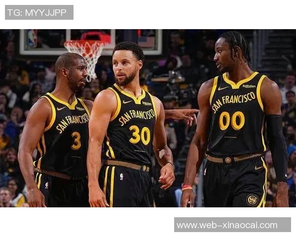 2015年NBA季后赛勇士与马刺的巅峰对决回顾与精彩瞬间分析