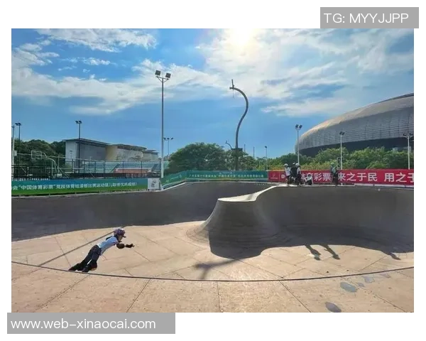 广州滑板队的奋斗历程与梦想追逐全景纪实